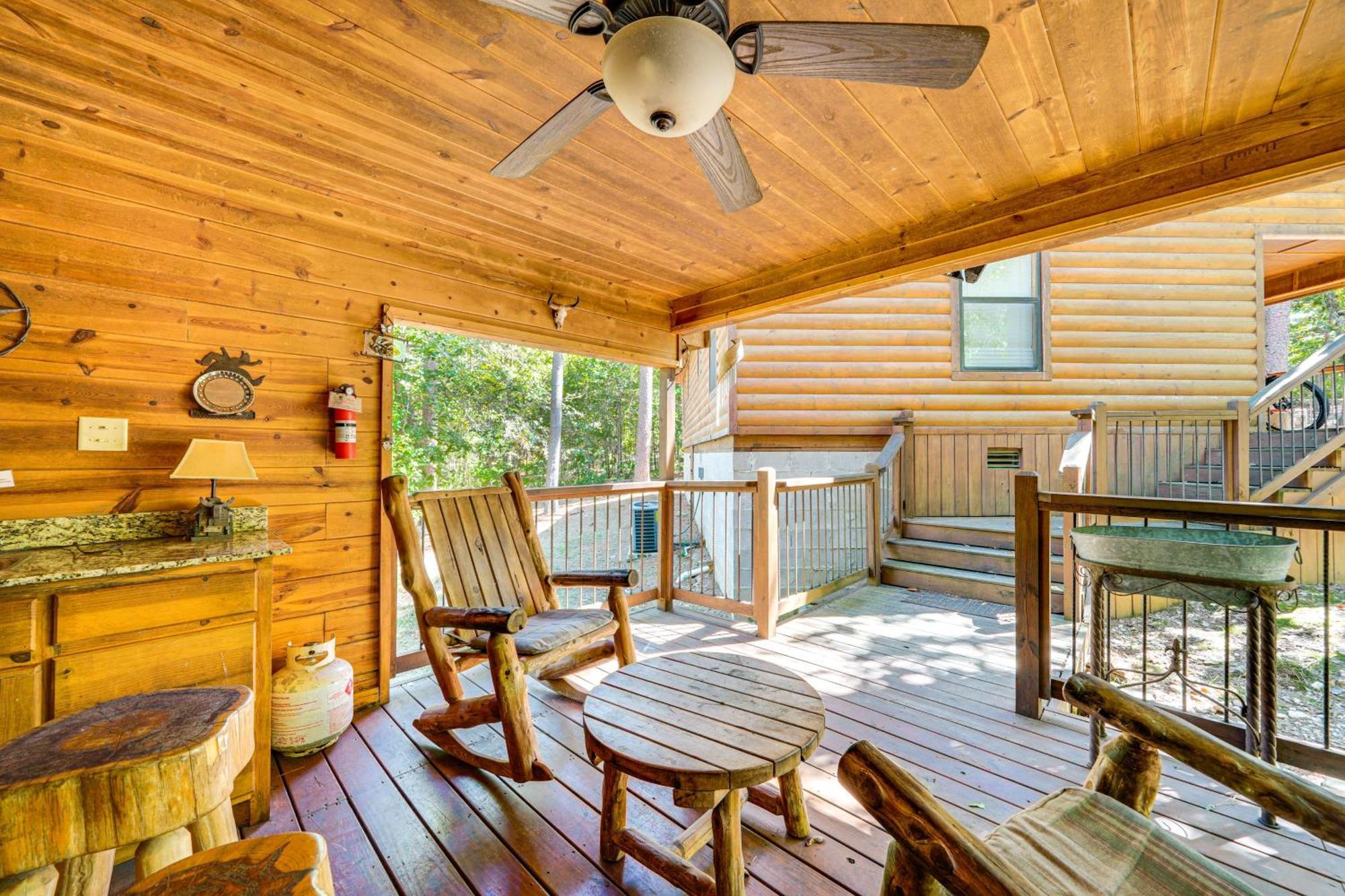 Broken Bow Rental Cabin With Hot Tub And Bar Exterior photo